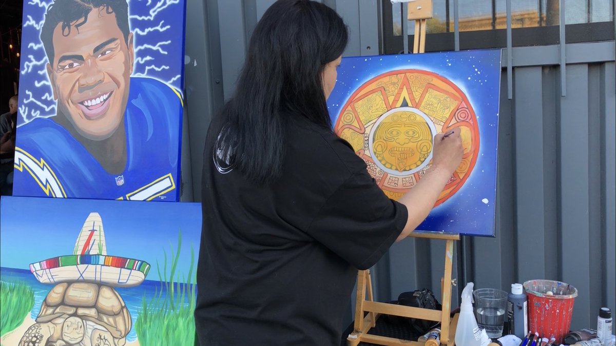 ArtistEsmeralda's tweet photo. #ArtistEsmeraldaRobles #LivePainting #AztecSunGod for #ChicanoPark Day #Festival at #ThornBrewing in #BarrioLogan Thank You Thorn Brewing (Barrio Logan) &amp; #ViejoLowbo #SOLD ! #MayanSun #AztecCalendar #ChicanoArt #MexicanArt #Mexico https://t.co/9jxTywsGR3