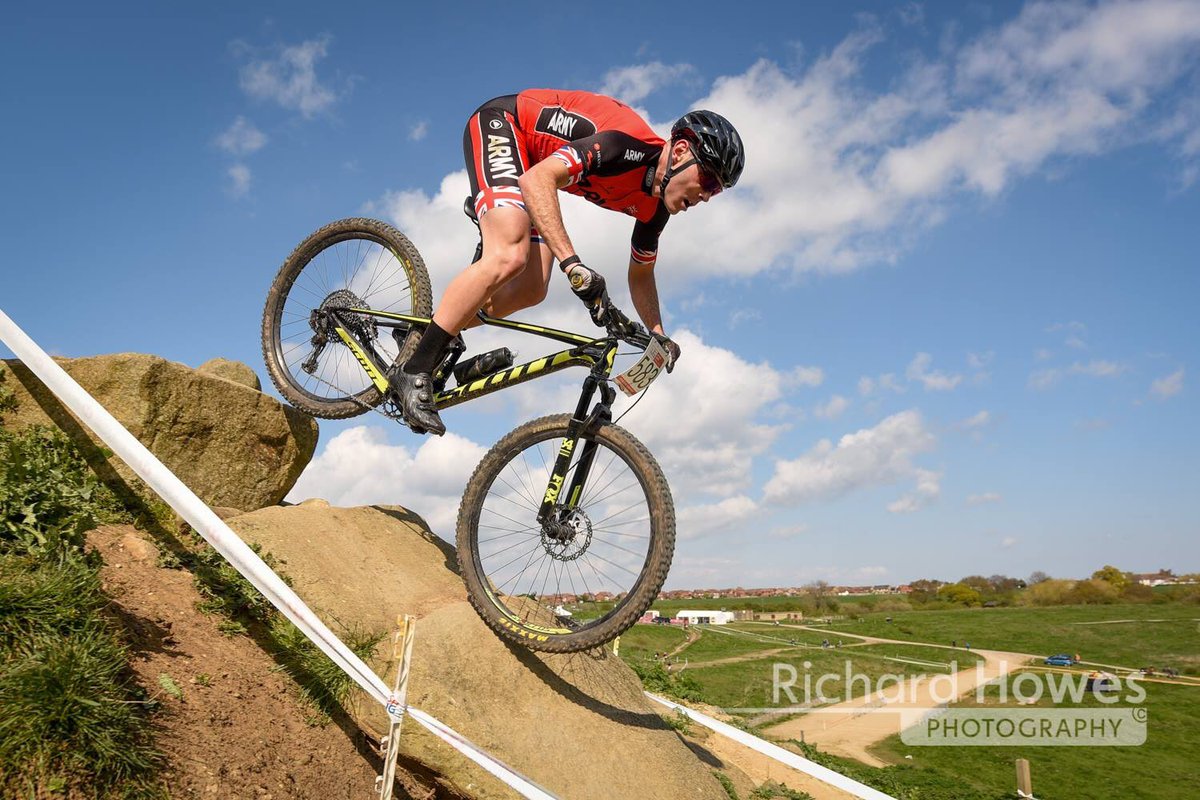 Team_RECTC's tweet photo. We have 2 Spr’s  riding in @BritArmyCycling colours today - SSgt Farndon,  @MrFarndon of @170_Engineers riding the Stockbridge Down RR for the road team and Cpl Watts, @benwatts251 of @CO3RSME riding Rd 2 @SouthernXC for the XC team. Good luck gents 💪 #ACRT #Armymtbxc2019 https://t.co/EW8dCKiOFf