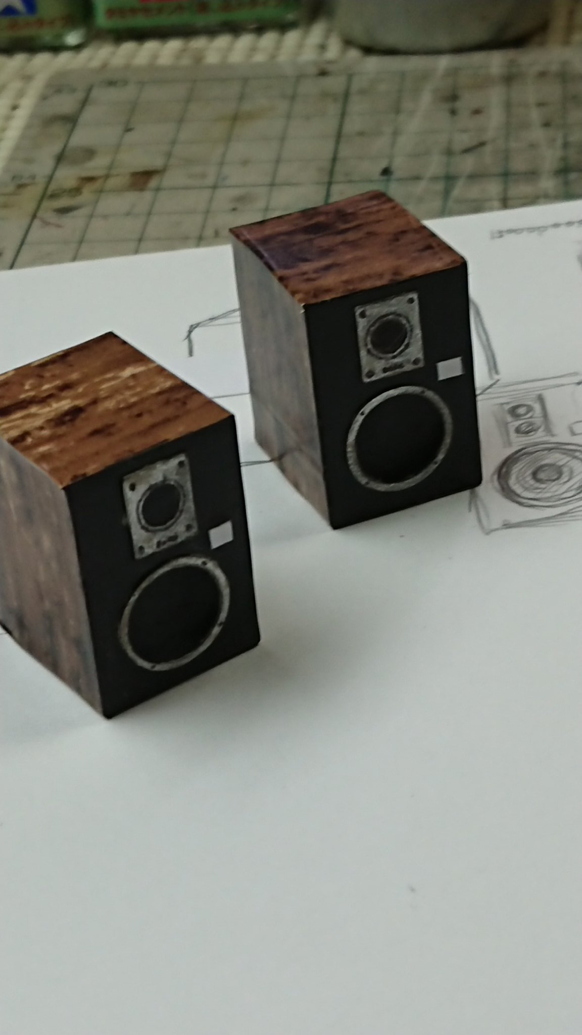 Kobotaro 紙のスピーカー出来ました ペーパークラフトも良いなあ ミニチュア ドールハウス ペーパークラフト T Co Ihuk4pnjur Twitter