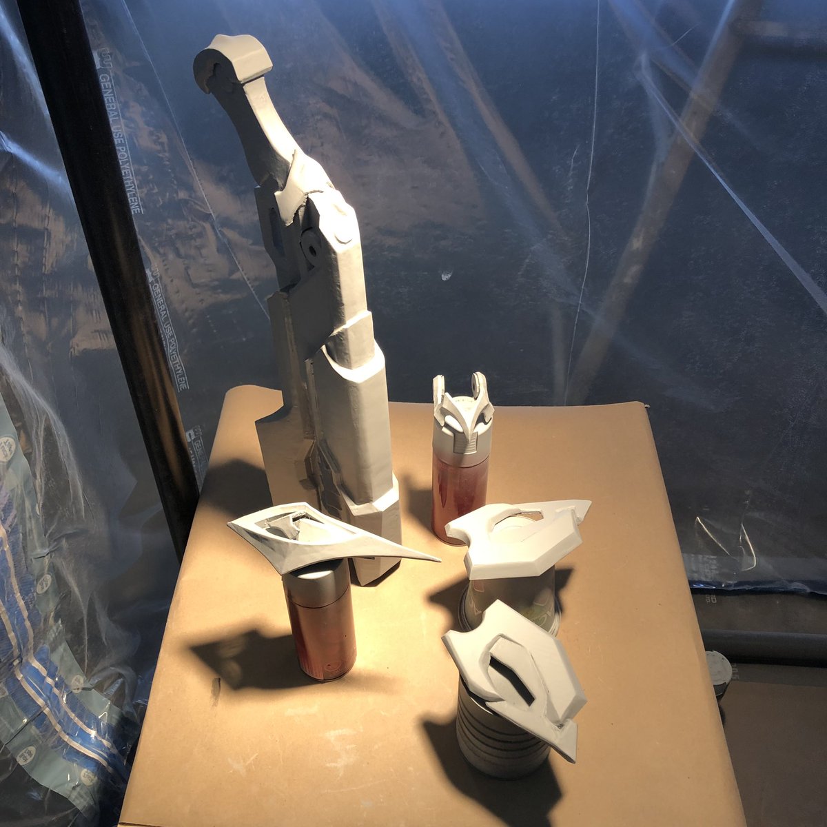 pazscall's tweet photo. Sanding, filler primer, sanding filler primer #isandidieisandagain @Calgaryexpo
#dragoncon2019 #dragoncon2019prep
#overwatch #overwatchcosplay #hellfireshotguns #yyccosplay #draculareaper #3Dprinted #draculareapercosplay #reaperoverwatch #reapercosplay #ccee2019 #cosplay https://t.co/mXffVqHkKP
