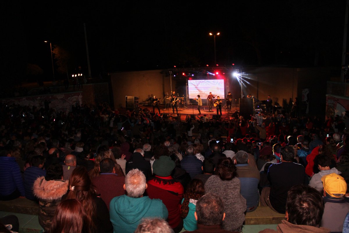 Un placer que en el cierre de la tercera jornada de la #FiestaDeLaTradiciónGaucha, este presente el grupo folclórico <a href="/loscarabajal/">Los Carabajal</a> jerarquizando el escenario de esta fiesta popular que vuelve a ser emblema para #Necochea y que estamos disfrutando en familia #SemanaSanta