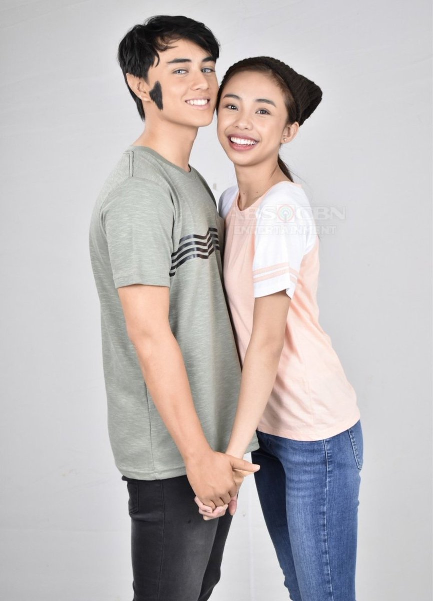 3eautiful_scars's tweet photo. Abangan ang MayWard sa #HNKPagsilang sabay-sabay nating tuklasin ang hiwagang nababalot kay "Iking Paniki"

@Barber_Edward_ bilang
Francisco "Iking" Castro
Binubully pero lumalaban

@maymayentrata07 bilang
Sarah Pamintuan
Kababata ni Iking,liligawan ni Mateo https://t.co/ipDObLSvIZ