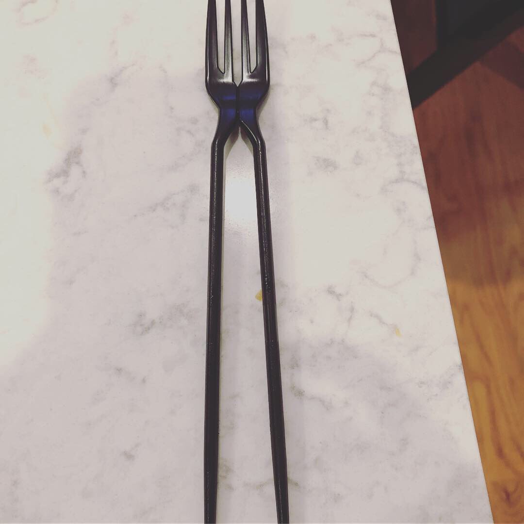 ShikhaJainMD's tweet photo. Is anyone else as amazed by this as I am? #NextLevel #Chork @somedocs #somedocs #mindblown #livingin2030already #asianfood https://t.co/G4JEzyEqc2