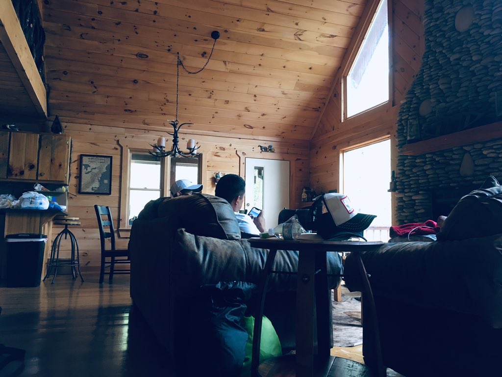 TeamDoggo's tweet image. 𝕀 𝕨𝕖𝕟𝕥 𝕠𝕟 𝕒 𝕥𝕣𝕚𝕡 𝕥𝕙𝕚𝕤 𝕨𝕖𝕖𝕜𝕖𝕟𝕕 𝕒𝕟𝕕 𝕨𝕖 𝕘𝕠𝕥 𝕥𝕙𝕚𝕤 2 𝕤𝕥𝕠𝕣𝕪 𝕙𝕠𝕦𝕤𝕖 𝕨𝕚𝕥𝕙  𝕒 𝕙𝕠𝕥 𝕥𝕦𝕓 𝕒𝕟𝕕 𝕖𝕧𝕖𝕣𝕪𝕥𝕙𝕚𝕟𝕘! 🥰