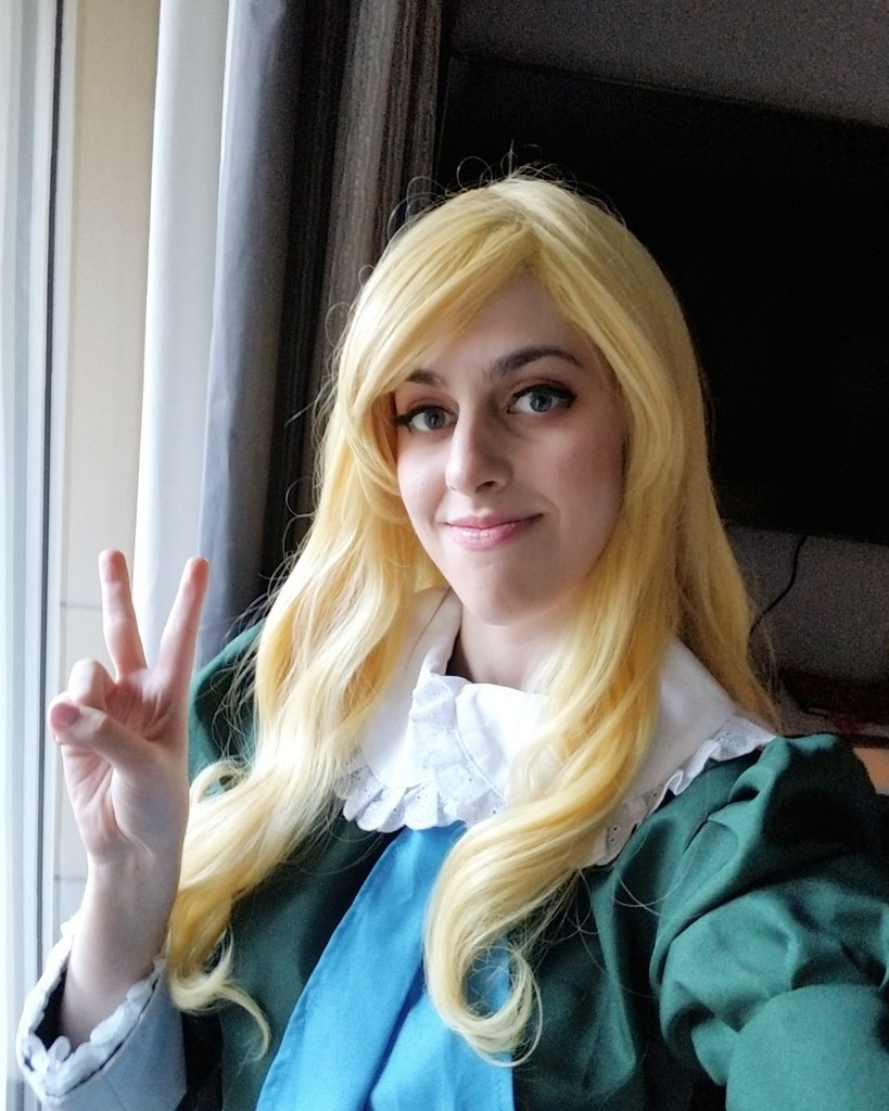 Happy_Sakura_CP's tweet photo. I was Mary today!

#maryib #maryibgame #maryibcosplay #cosplay #sakuracon2019 #sakuracon https://t.co/59Z4J4ieEe