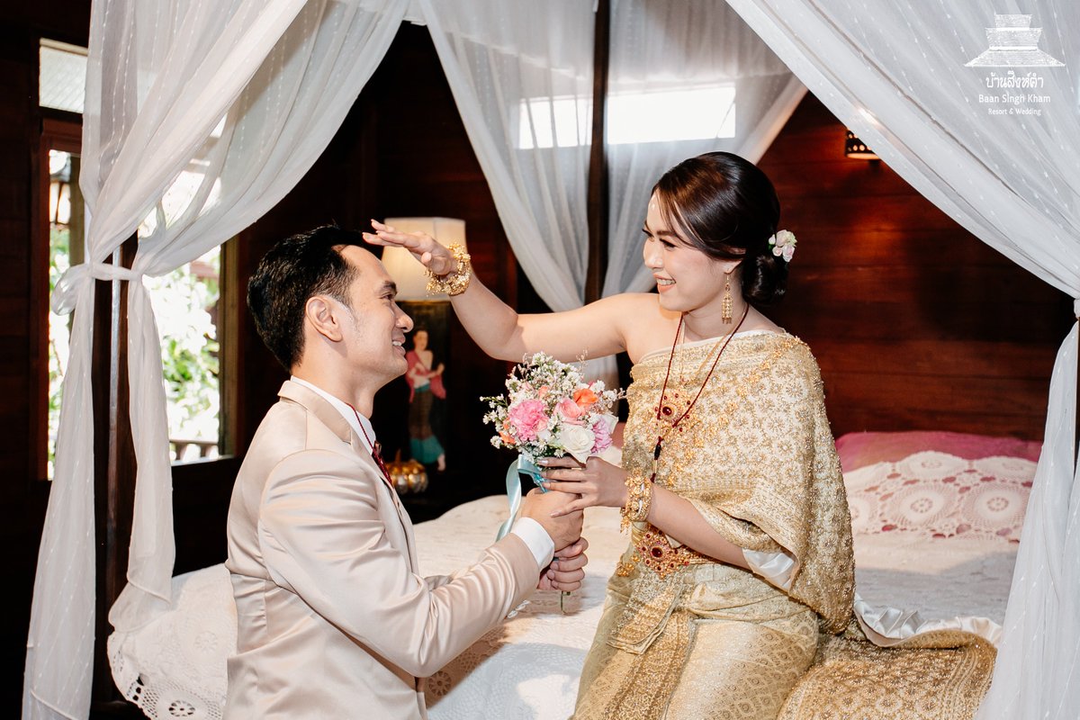 baansingkham's tweet photo. ขอบคุณนะ  ที่ดูแลกันมาจนมีวันนี้ได้ ขอบคุณจริงๆ💞

คุณต้น 💛 คุณเบรค

#wedding #Chiangmai #bride #groom #lanna #แต่งงานเชียงใหม่ #��ต่งงานล้านนา #บ้านสิงห์คำ #Thailand #เฌอแก้ว #SeeYouSoonBamBam #OfficiallyYourGirl #baansingkham #อลหม่านจานใหม่xคิมคอป #ความรัก #love https://t.co/mRzcaeqK2E