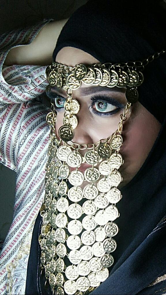 wance_iwan's tweet photo. Make up BolD Glam 
Turkys /BOLLYWOOD style
MUA by @wance_iwan 
Bwt wil JABOTABEK yg butuh MUA can call me 085952465015 https://t.co/2u4XQ2RCyn
