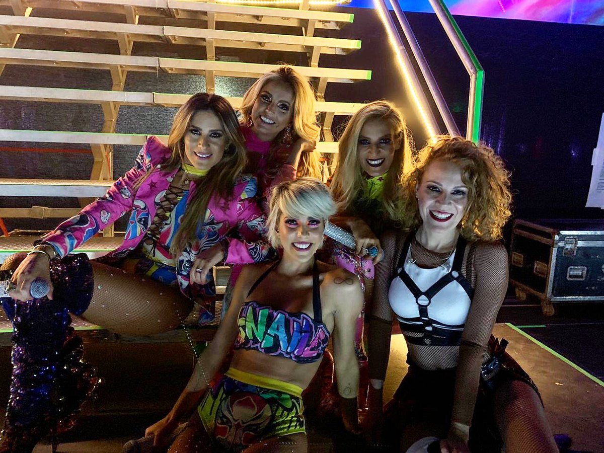 grupojns's tweet photo. Desde el backstage del @90sPopTour 😍 ¡Hola Aguascalientes! 💃🏼 #90sPopTourAGS #ViveLosNoventas https://t.co/8QAnGZDgrw