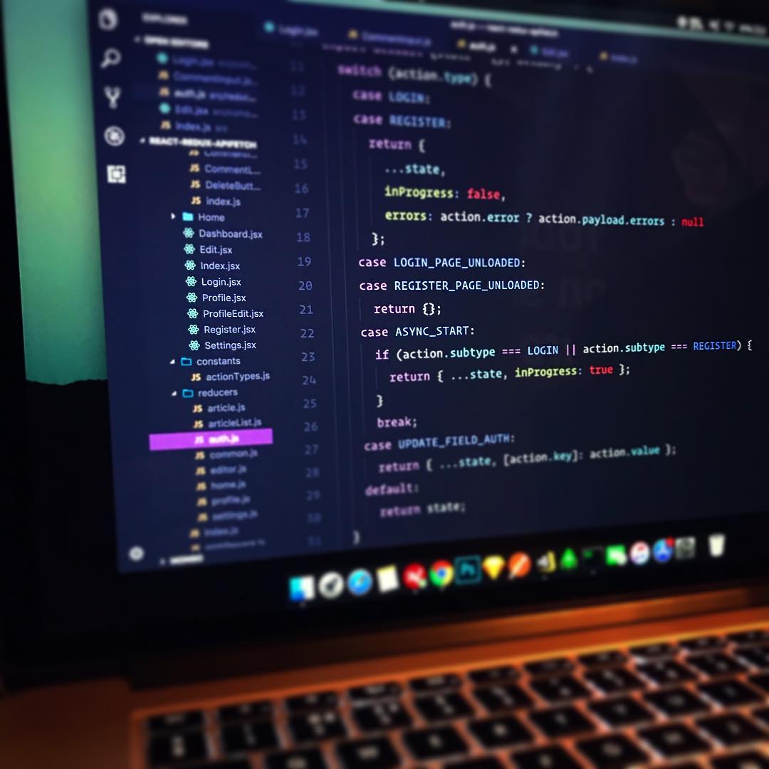 setup_jss's tweet photo. Romantic weekend date with my code editor 
have a great weekend! #robs100daysofcode #100daysofcode #developer #programming #code #java #javafx #learn #programmerrepublic #worldofcode #worldcode #workhard #workhardanywhere #laptop #software #motivation #techlifestyle #coder https://t.co/KibHyzUUPF