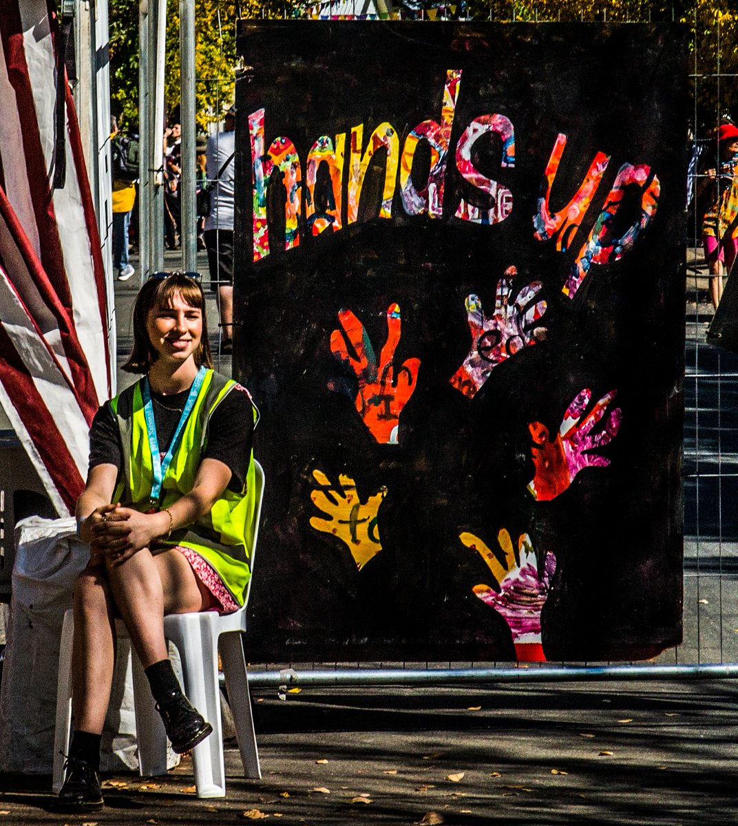 natfolkfest's tweet photo. Each year the #ourNFF engages over 1200 volunteers to help with making everything happen from managing the stages to selling tickets. It’s a big job and a fun one and without our Vollies, it'd pe pretty hard to #FindYourFolkAtTheNational and #5DaysInAPerfectWorld couldn't happen! https://t.co/T4Rw3CJfiD