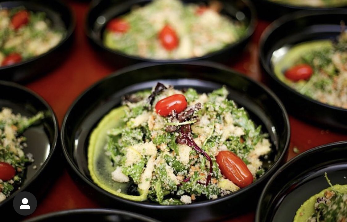 essense_13's tweet photo. Enjoy vibrant seasonal dishes inspired by Fulani roots, using gourmet techniques. Intimate conversations, cooking classes, family-style dining & a traditional Dine on a Mat experience.
—
Tour cities will be announced soon!
—
#ToFDTour #ATasteofFouttaDjallon #foodtour #africanfood https://t.co/ZvUXHRpNxE