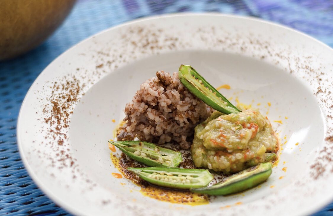 essense_13's tweet photo. Enjoy vibrant seasonal dishes inspired by Fulani roots, using gourmet techniques. Intimate conversations, cooking classes, family-style dining & a traditional Dine on a Mat experience.
—
Tour cities will be announced soon!
—
#ToFDTour #ATasteofFouttaDjallon #foodtour #africanfood https://t.co/ZvUXHRpNxE