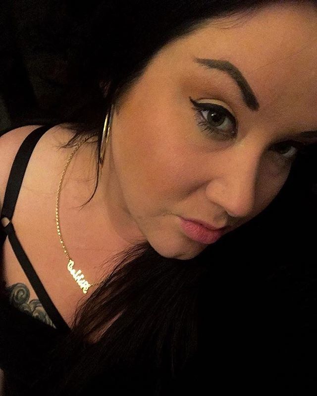 BellaAshlee1's tweet photo. 👑 No cure for the IG disease 🙈 .
.
.
.
.
,
#toronto #goodvibesonly #clout #cardib #offset #growth #positivevibes #416 #bella #vaughan #lashes #mua #motd #beauty #makeup #anastasiabeverlyhills #canada #photography #artist #photoshoot #hudabeauty #sephora #bossbabe #mylife #en… https://t.co/L6M0OhF0AH