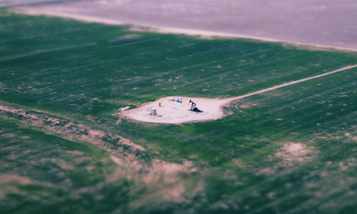 From this high everything looks miniature #colorado #canon #oil