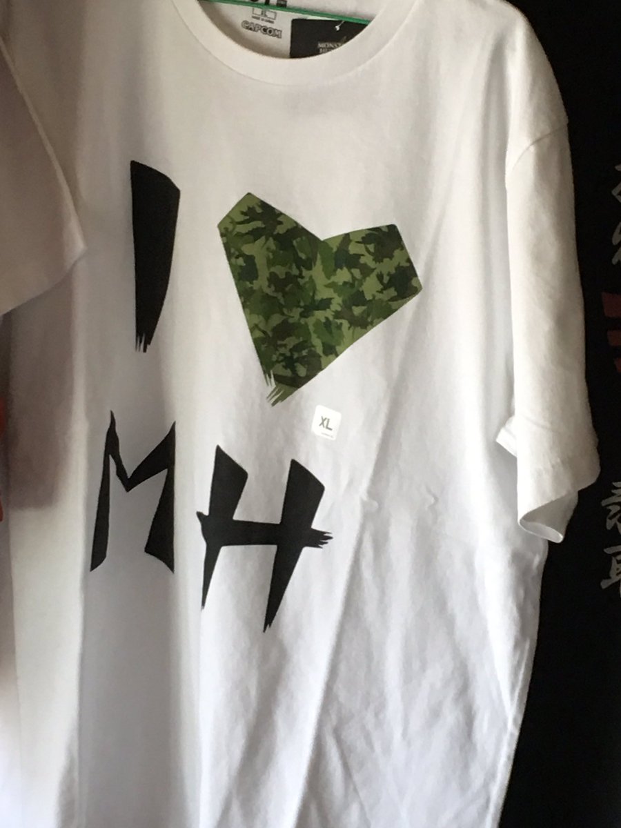 モンハンコラボtシャツ