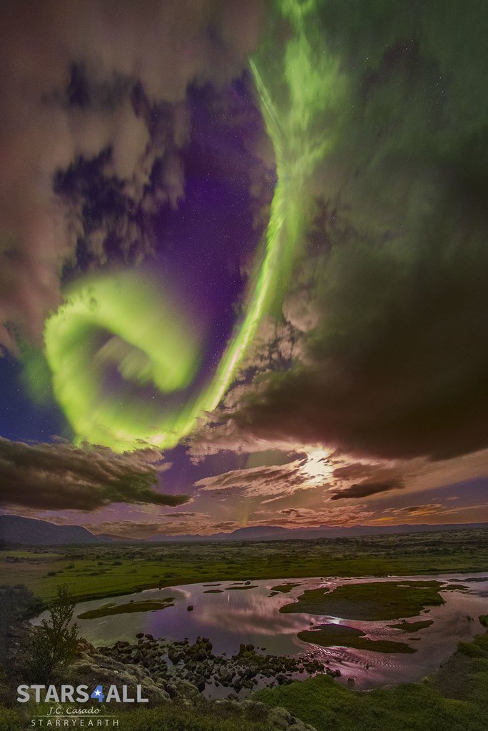 GreatTechUK's tweet photo. Spiral Aurora over Icelandic Divide  #space #nasa https://t.co/bagnlCBMBr