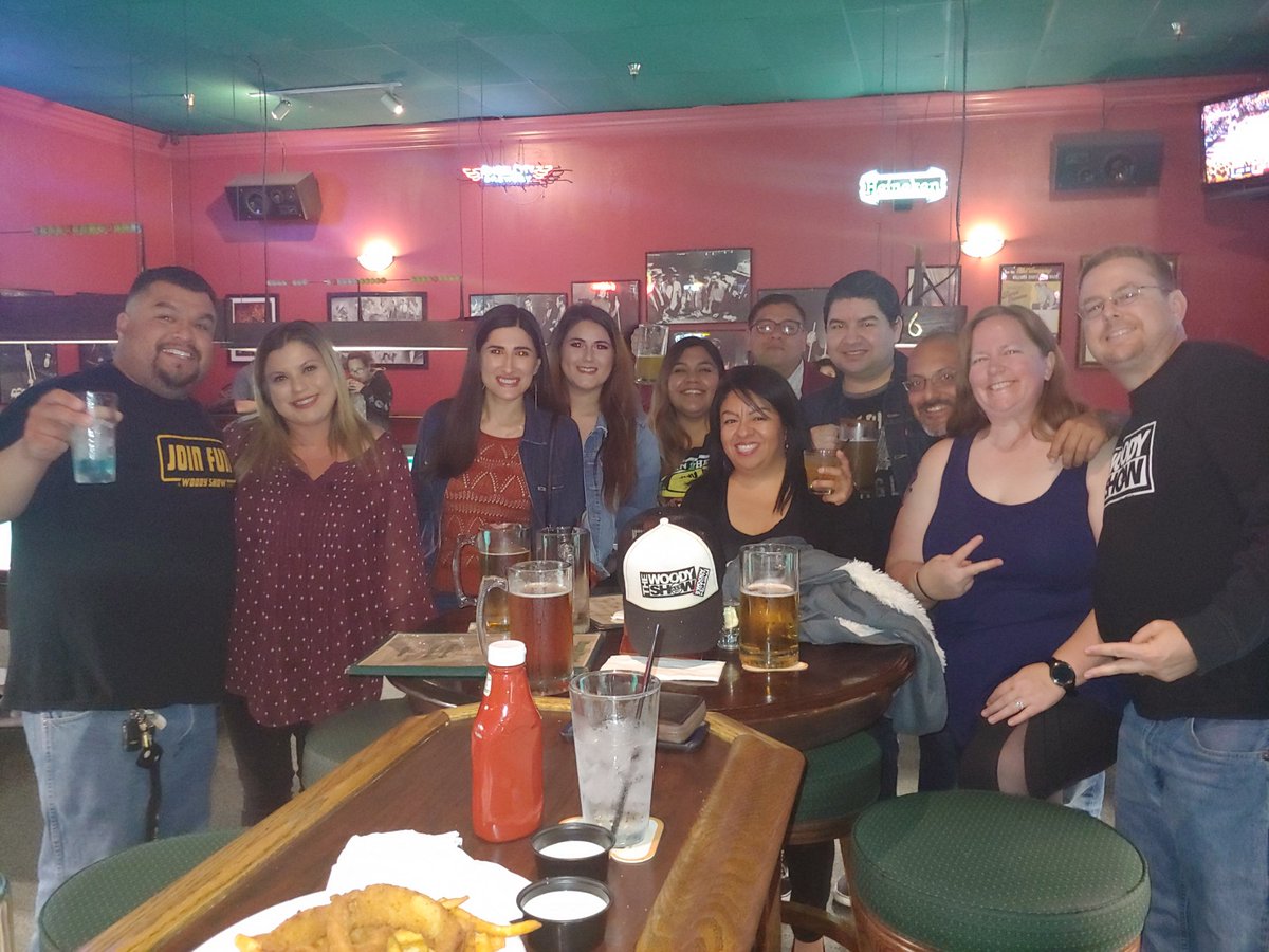 MrsR3con78's tweet photo. When #WOODYHOLICS come together we party @TheWoodyShow @r3con78 @MENACE @r3con78 @ChristinaLoza16 @cyndiaz89 @Ryry913 @brandon_darlene @miguelhg #turnup #Allin https://t.co/Cs1VbJTeFn