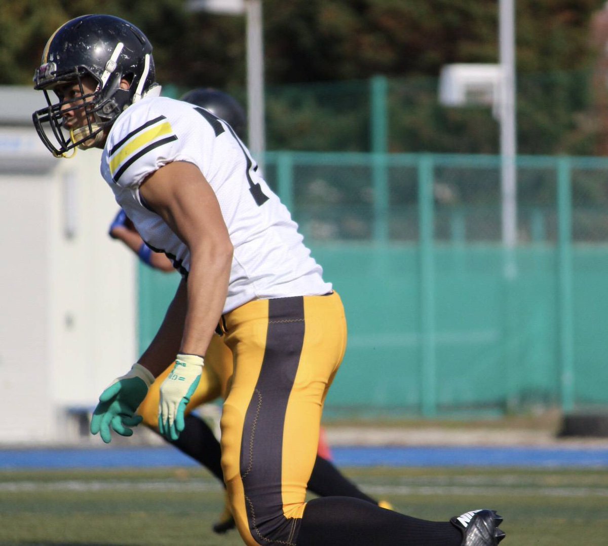 新潟大学アメフト部新歓21 בטוויטר 部員紹介第14弾 創成学部 2年 71 Ol Dl 松井隆広 北海道旭川明成高校 陸上部 圧倒的な体格から全てを破壊するラインマン 顔は少し怖いが 優しい男である アメフト やっちゃう 新潟大学アメフト部新歓21 בטוויטר 部員紹介第14弾 創成学部 2年 71 Ol Dl 松井隆広 北海道旭川明成高校 陸上部 圧倒的な体格から全てを破壊するラインマン 顔は少し怖いが 優しい男である アメフト やっちゃう