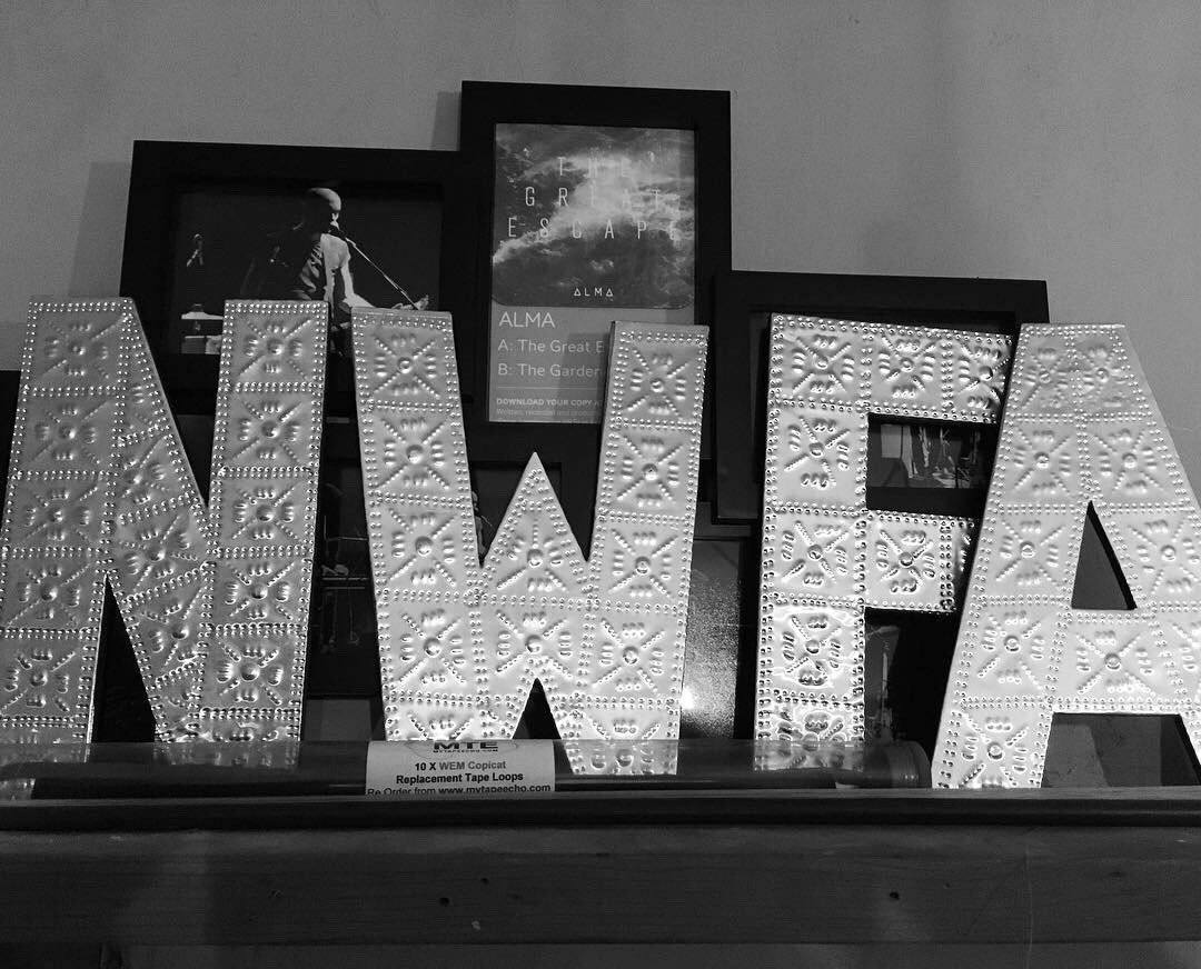 Fliesarespies's tweet photo. Day Nine - Piano and weโre done. Over to Pete at @NWfARecords now...
#postrock #instrumental #prog #albumthree #piano https://t.co/sqYYb39mii