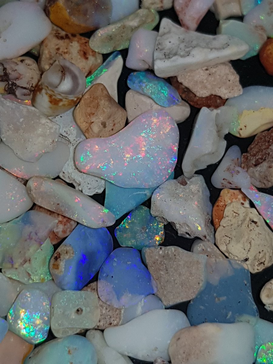 AussOpalsDirect's tweet image. #jewelry #gems #cooberpedysouthaustralia #handmadejewelry #opals #crystalgems #jewelrydesigner #cooberpedyrestaurant #opal #formulagemstone #gemstone #cooberpedy #opala #prilaga #cooberpedyopal #cooberpedyopals #jewelrygram #blackopal #gemstones #RT
ebay.com.au/usr/aussieopal…