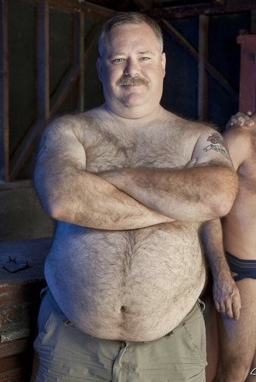 CelebrityChubs's tweet photo. Celebrity Chubs #7 Tim Hooper
#Bears #Belly #ChubbyBoys #Chubs #FatGuys #FatMen #GayBears #GayChubs #HuskyMen #Moobs #StockyMen #TimHooper https://t.co/OyPeGauvI5