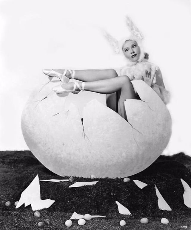 WhoresofYore's tweet photo. #EasterPinup

Vera Ellen https://t.co/tpSdGg9EYI