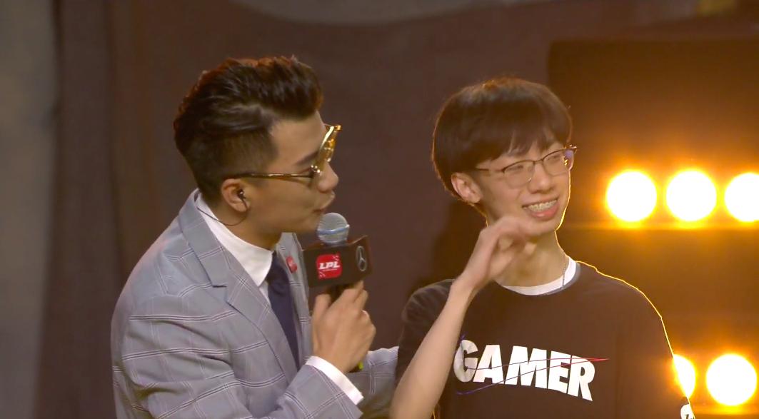 nike gamer shirt