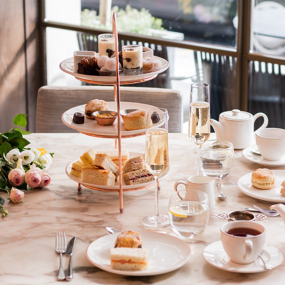 TheMayFairHotel's tweet photo. A Sunday filled with Champagne and chocolate. Happy Easter Sunday from The May Fair Hotel 🥂 #TheMayFairHotel #EasterSunday #MayFairKitchen https://t.co/R5ACg91zV9