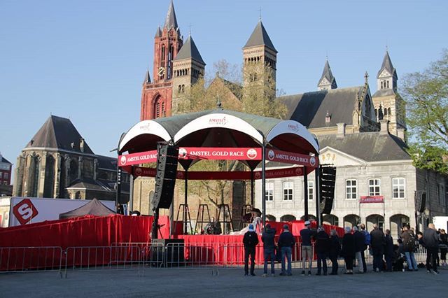 LiveCyclingPics's tweet photo. Very good morning from #maastricht
-
#amstelgoldrace #agr #agr2019 #maastricht #valkenburg #netherlands #cycling #cyclingpictures #pictures #bike #race #wielerennen #cyclingflanders #uci #uciwt #worldtour #livecyclingpics #socialpeloton #lovewhatyoudo 🚴🚵📷
@socialpeloton @ams… https://t.co/gVLKu7FtyK