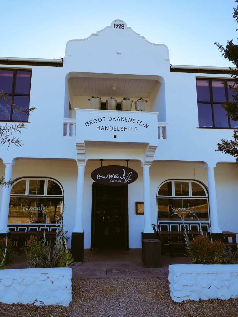 chillpep's tweet photo. If driving past #Simondium #Oumeul https://t.co/n5ERZAYfO4
