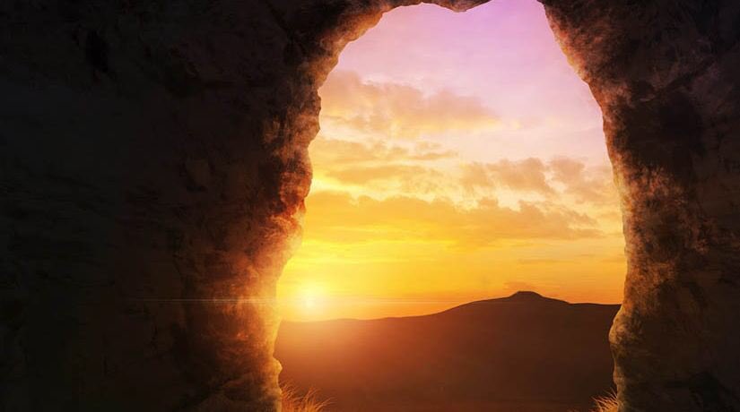 Tras la tempestad, llega la calma.
Tras la derrota, la esperanza. 
Tras el fracaso, el triunfo. 
Tras la muerte, la VIDA.

Porque el Amor siempre es más fuerte que la muerte.

#DomingoDeResurrección