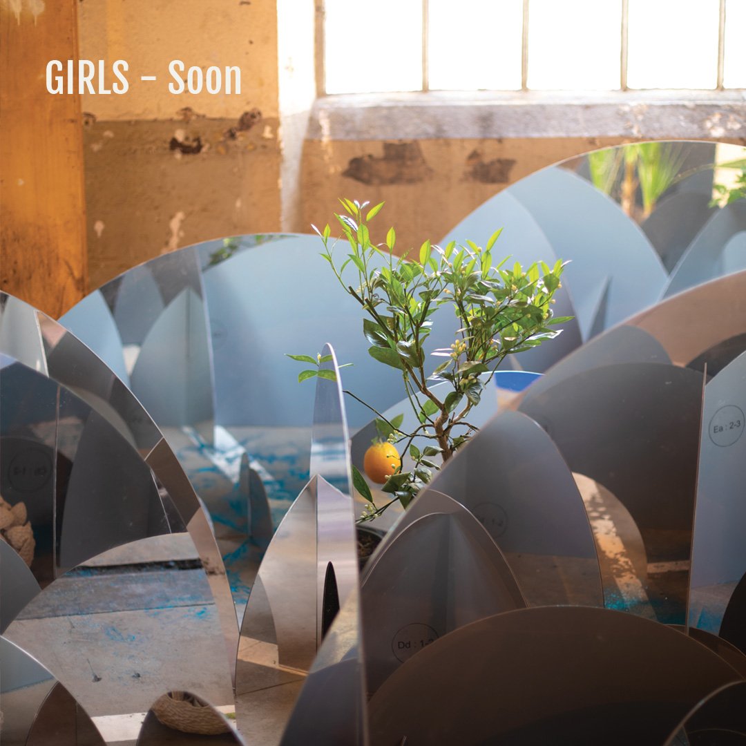 Dans le prochain épisode de Girlspodcast on parlera de la Biennale de Design de Saint-Étienne, de tissage, de tendances mais aussi de savoir-faire.
À très vite !
#girlspodcast #creativewomen #biennaledesign19 #entrepreneusescreatives #frenchpodcast