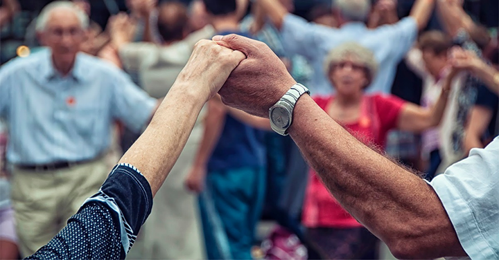 PrimaHotels's tweet photo. To participate in Israeli Folk Dancing is to experience a big piece of Israel’s history and culture, and every Saturday, beginning at 11:00 am, “Rikudai Am” provides a free, sea-side dance floor open to all! 

Join locals and tourists alike in this fabul… https://t.co/sYkW507bpS https://t.co/cqh4ZsyKlG