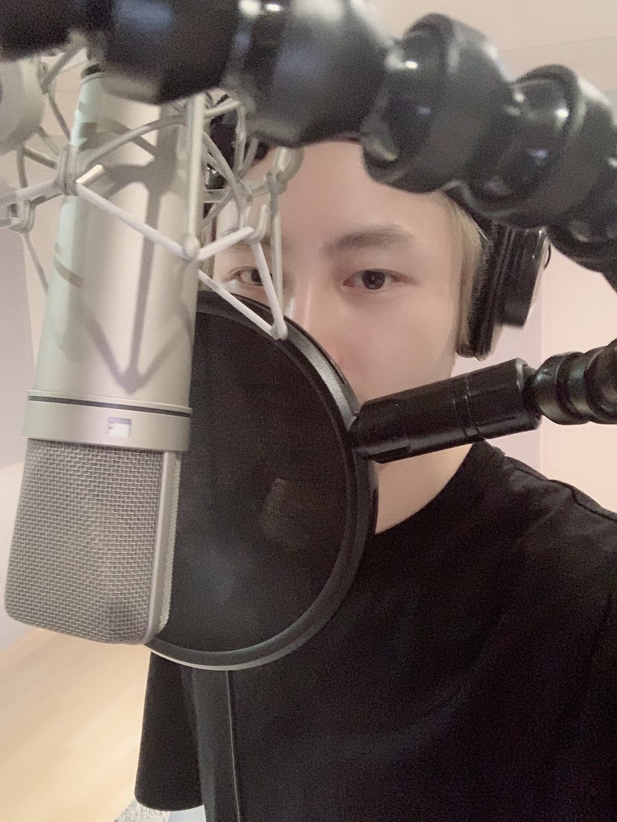 하늘들 보고싶다❤️ 진짜 겁나 이쁜데❤️
😛😛😛
#하늘
#하성운