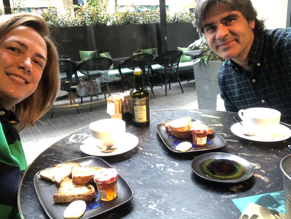 FrancescReyes's tweet photo. Hay mil maneras de empezar el día! #breakfast #cafe #jaimeberiestain #easter #enjoy #weekend  @ Jaime Beriestain https://t.co/IqHFNd0wBI
