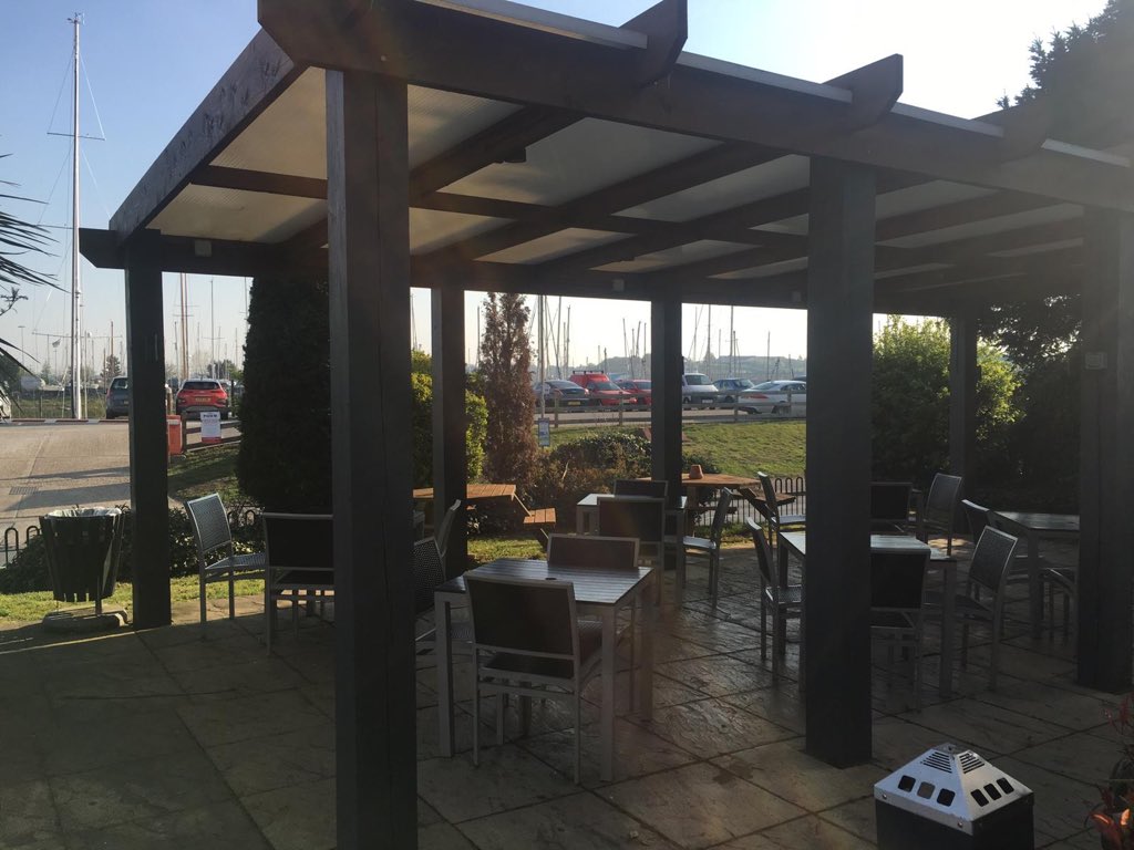 Oyster Reach Beefeater Ipswich tweet media