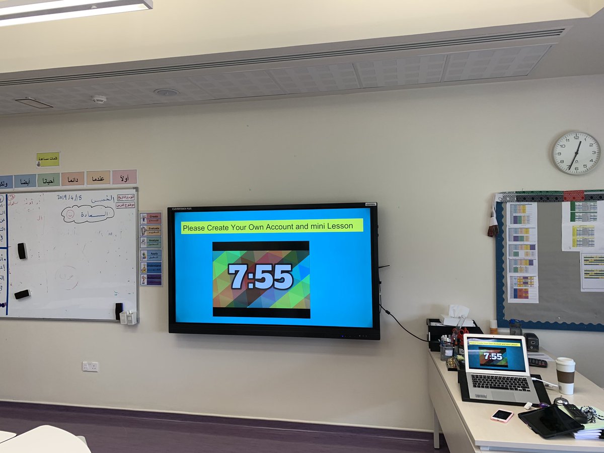 nohabish's tweet photo. PD for teachers by teachers ❤️ using #iPads to promote effective learning. An amazing hands on session attended by a multi- division group of DAA teachers to explore #Nearpod, #Classroomapp and #ScratchJunior @DAAElementary @daa_innovate @KHDA #DAABestYearEver https://t.co/k9th1zBcWq
