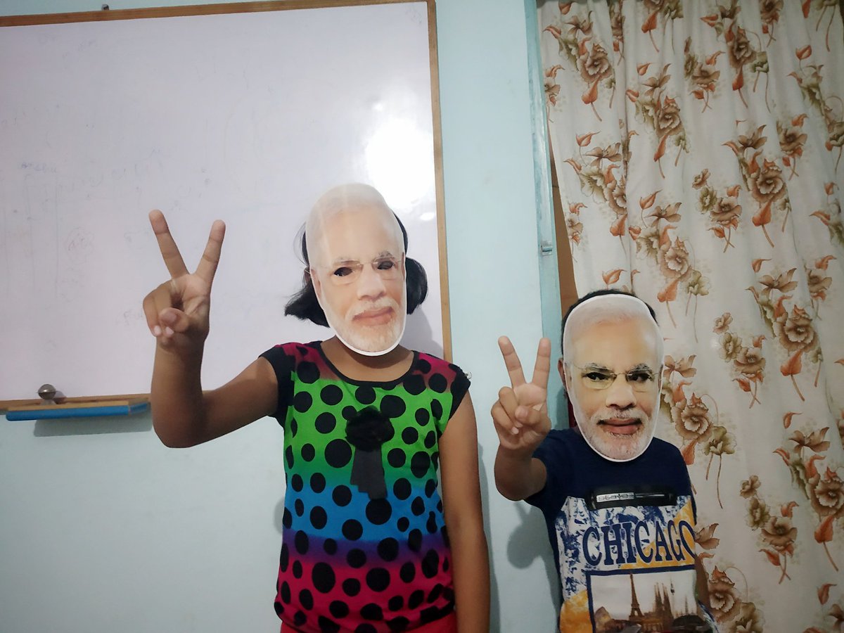GudduSinghBJP's tweet photo. बच्चों-बच्चों के दिल में है मोदी सरकार...हां ये भी हैं चौकीदार...
#IndiaBoleModiModi
#PhirEkBaarModiSarkar
@BJP4India @BJP4Jharkhand https://t.co/cGHtoxnKsd
