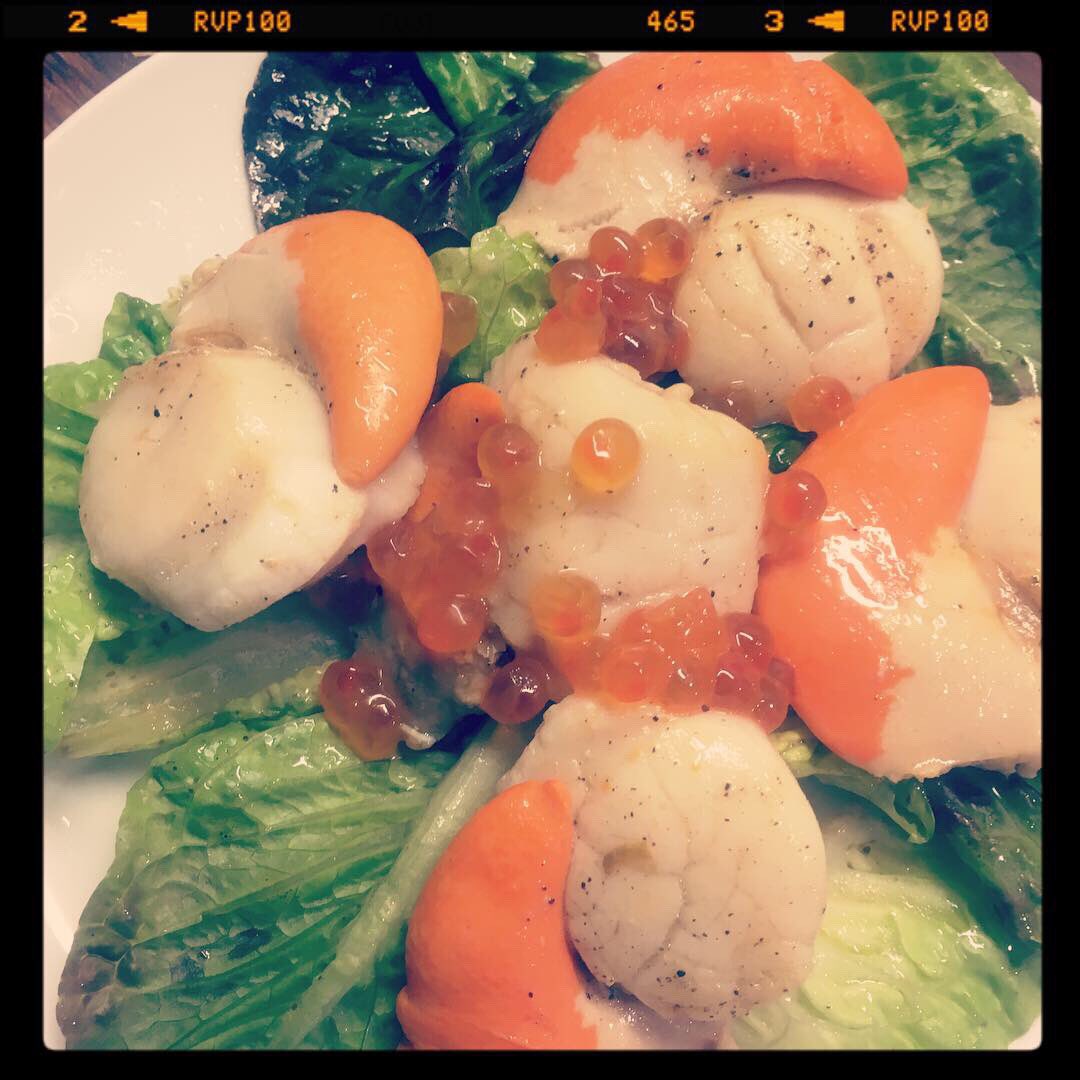 Lulutantan's tweet photo. Large juicy @waitrose scallops as a starter on #goodfriday for #fishfriday #deliciousfood #weekendchef #weekendcooking #delicious #relaxandcook #weekendfood #foodie #foodielife #livingthedream #lovingit #londonlife #londoncooking #cookinginlondon #livingmybestlife https://t.co/7uicy3qjUv