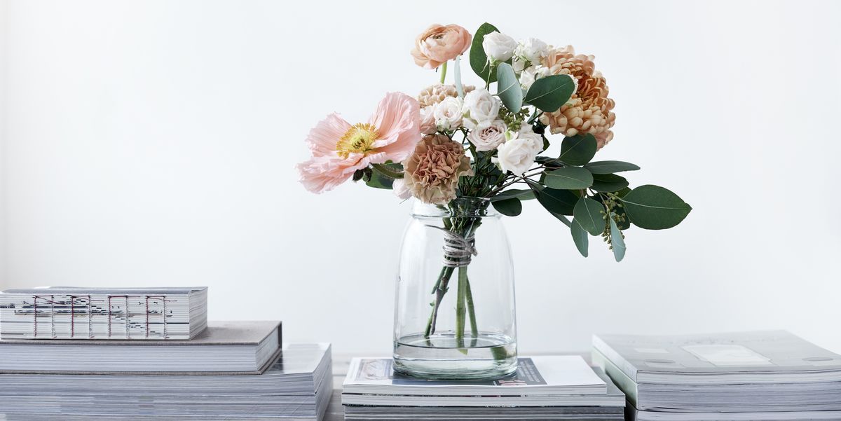 Happy #Easter from team Settled! 🐰 Winter is 100% done, so get some Spring colours into your home this weekend 💐: buff.ly/2JgJMP1