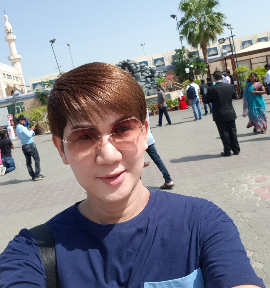 itsmeMharg's tweet photo. Happy Easter!
Rejoice and Be Glad!
Christ is Risen!

Happy Easter Sunday to all!
#mydubai #buhayofw #proudcatholic #catholicfaith #eastersunday https://t.co/Tesx33hHyU