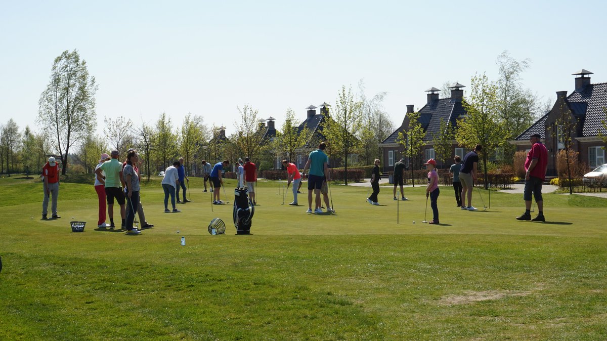 GolfAppelscha's tweet photo. Iedereen bedankt voor een zeer geslaagde open dag gisteren! #Appelscha #Friesland #Drenthe #Golfclinic #golfbaan #Opengolfdag #drivingrange #leerputten https://t.co/PXTj0LkWcv