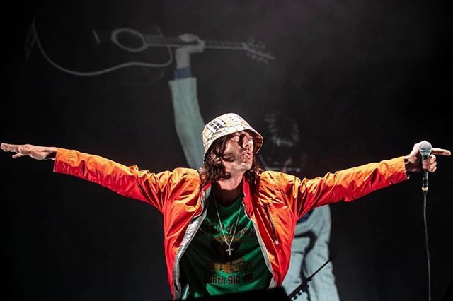 richardashcroft's tweet photo. Great to hear the Welsh voices last night in Cardiff powerful ! until the next time have a peaceful Easter Sunday RA  #mikeeelewis music photography#naturalrebel #musicispower https://t.co/fmoKiFHmIm https://t.co/NEzgNqOoCv