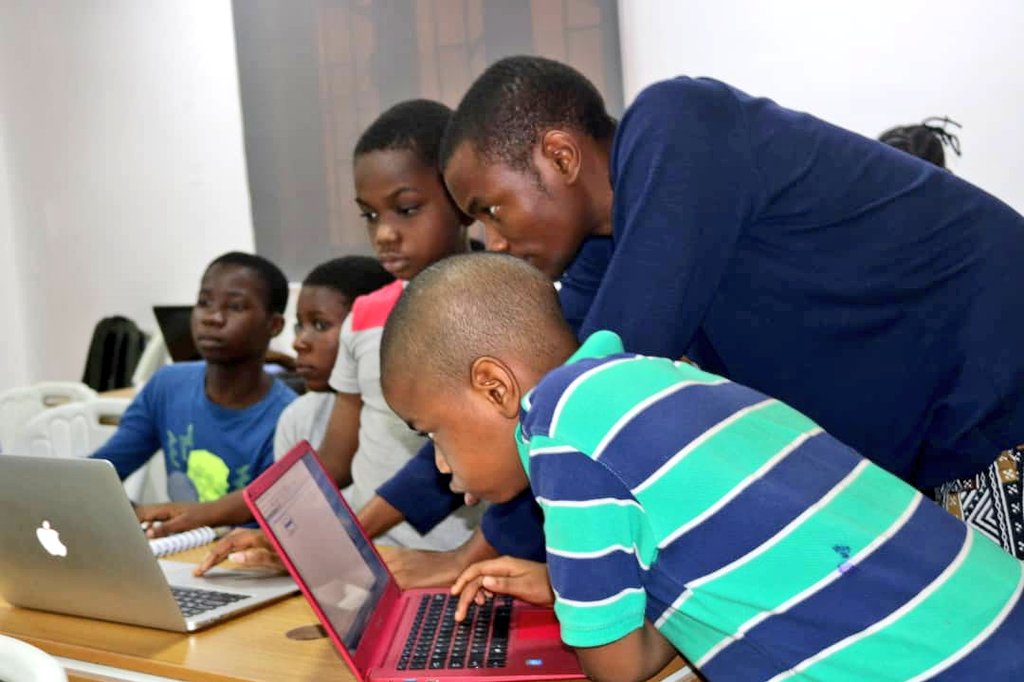kidsthatcodeNG's tweet photo. We had so much learning to code yesterday.
#devkids #kidsintech https://t.co/bH4qNd71Eg