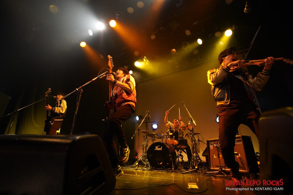 JAPANEXPOROCKs's tweet photo. ２バンド目　THE THEATERS https://t.co/bBM7PPrvZr