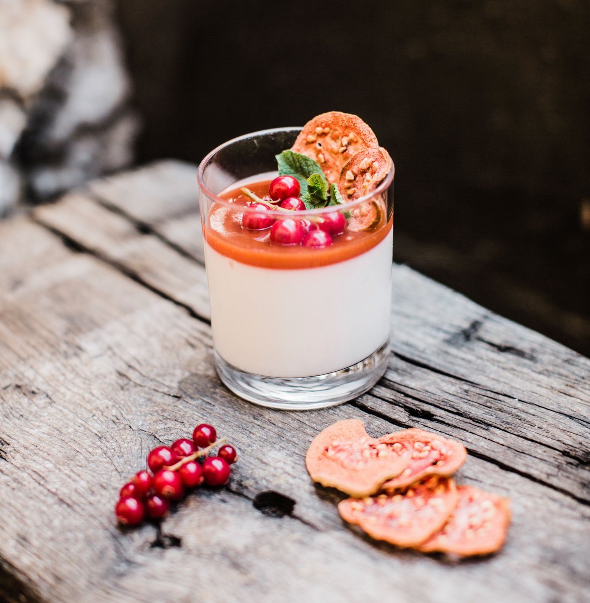 Inyección de ánimos post #SemanaSanta: Panna Cotta con coulis de guayaba en #RubaiyatMadrid