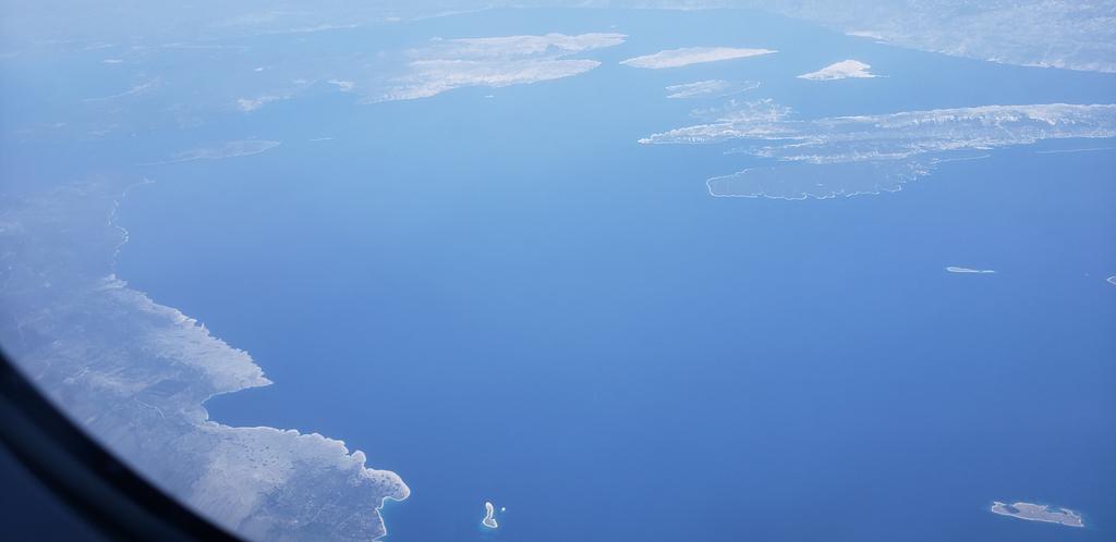 A_Shaikh01's tweet photo. world map ....
my #easyjet #flightstory https://t.co/RbDZlRdb4Z