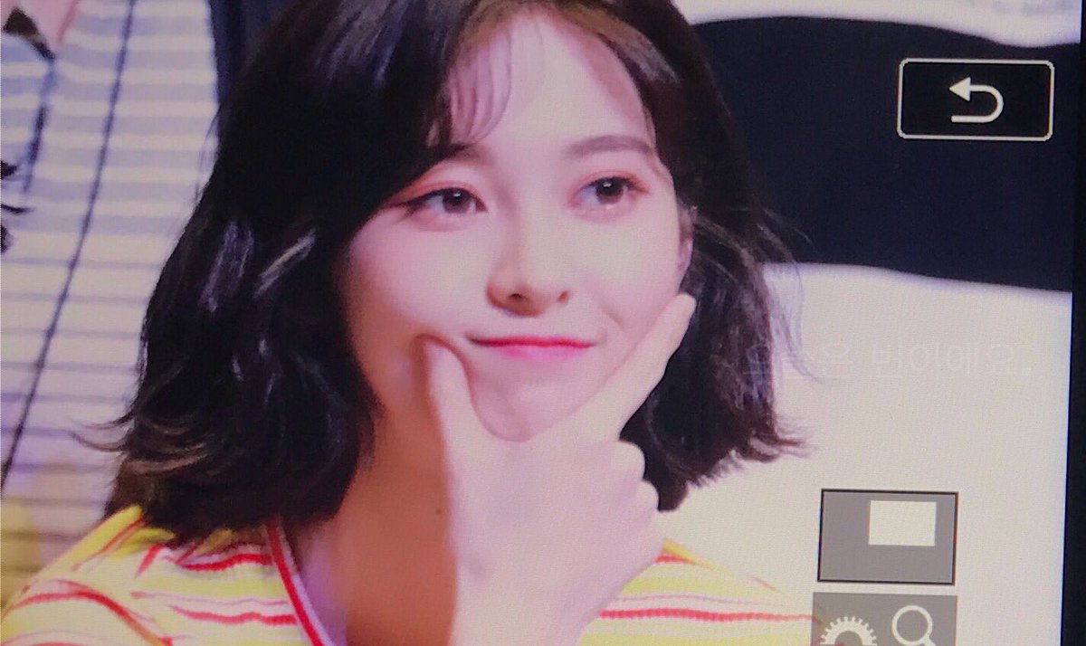 bincos0713's tweet photo. 190421 메이크스타 팬싸 예빈 프리뷰

보고싶었어 진짜로~

#DIA #다이아 #백예빈 #예빈 #Yebin @dia_official #우와 #WOOWA https://t.co/28yV4yZh3T