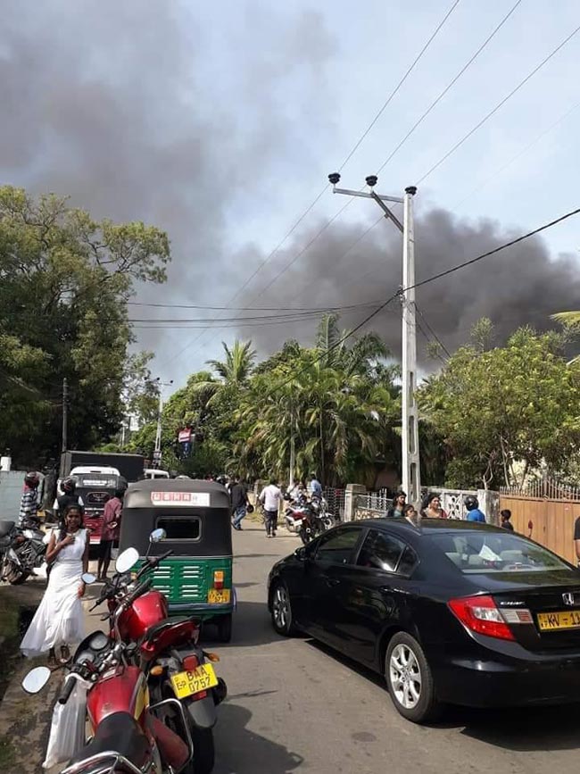 raguthees's tweet photo. The death toll for the Easter Sunday terror attacks has risen to 207 with 450 reported to have been injured, police said.
#lka  #SriLanka  #PrayForSriLanka  #EasterSunday https://t.co/fDUP5WVA0O