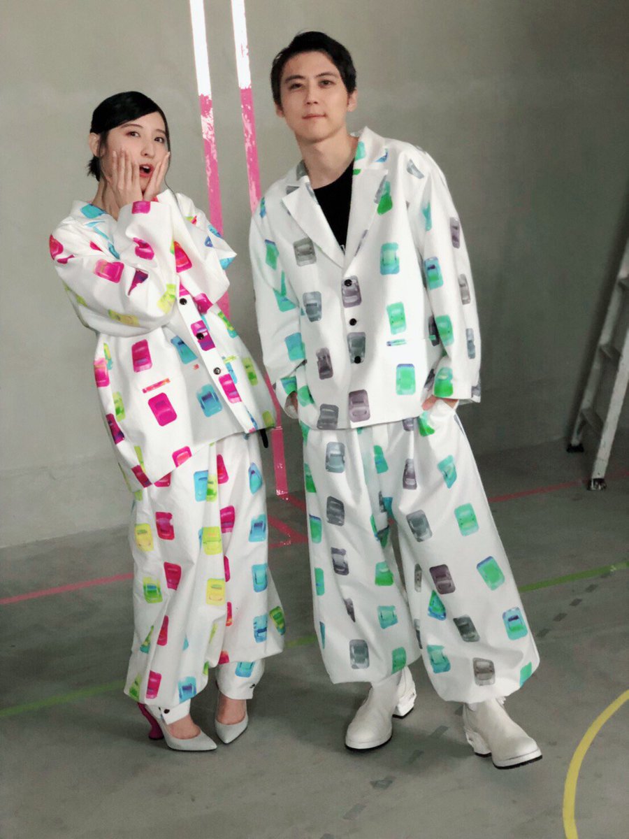 梶裕貴さんと佐倉綾音さんがファッションブランド「ha | za | ma」2019年特別コラボ新作のモデルに - アニメ情報サイトにじめん
